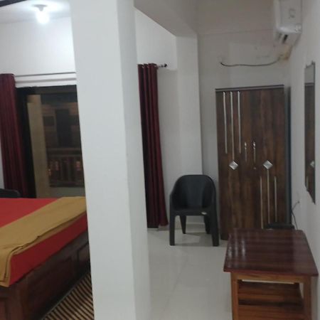 Prakash Holiday Inn Арамбол Екстер'єр фото